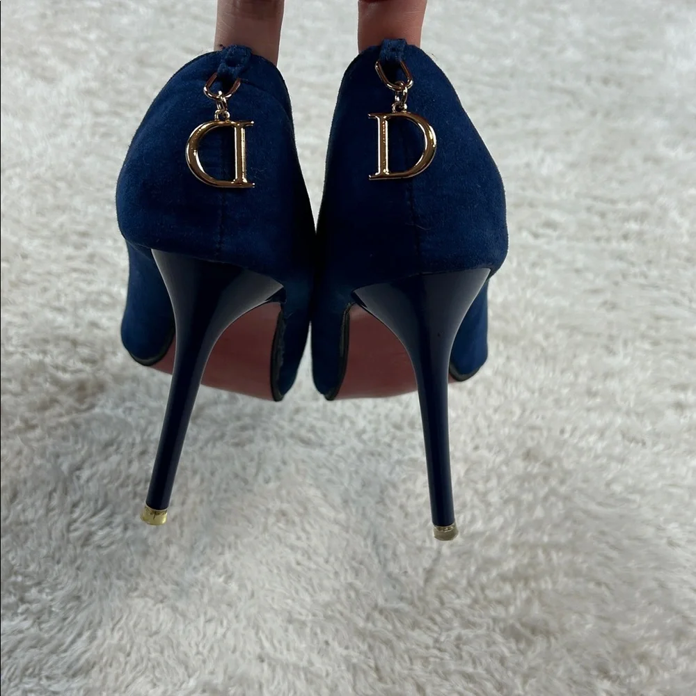 Beryl navy polue‎ pointed toe stiletto heels, size 39 or 7
